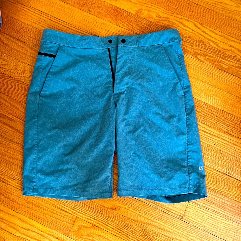 Lululemon Men’s Stretch Khaki Shorts